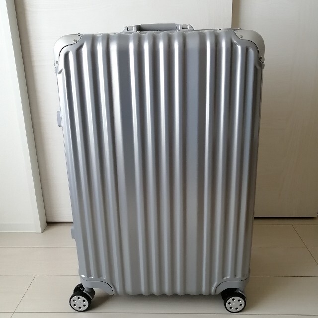未使用　スーツケース　Lサイズ　シルバー