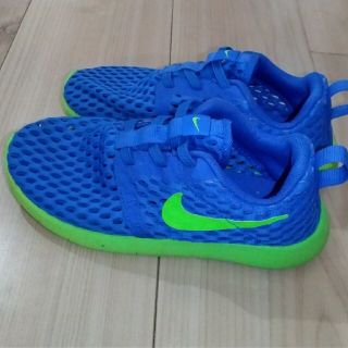 ナイキ(NIKE)の【fiore様専用】ナイキスニーカー19cm(スニーカー)