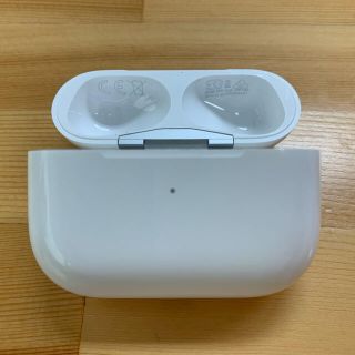 アップル(Apple)の【GW特価】AirPods pro ケースのみ(ヘッドフォン/イヤフォン)