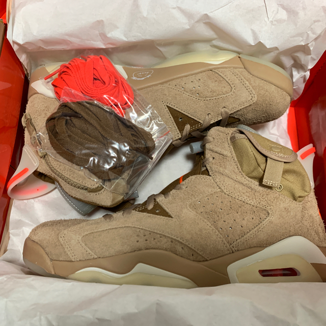 NIKE(ナイキ)のTRAVIS SCOTT トラヴィス NIKE AIRJORDAN6 28cm メンズの靴/シューズ(スニーカー)の商品写真