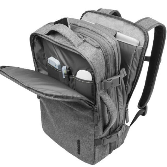 Incase(インケース)のINCASE EO Travel Backpack メンズのバッグ(バッグパック/リュック)の商品写真