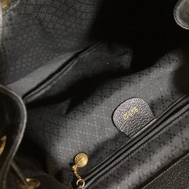 Gucci(グッチ)のグッチ　リュックサック　ヴィンテージ　本革　レディスリュック　ブラック　スエード レディースのバッグ(リュック/バックパック)の商品写真