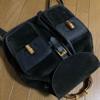 グッチ(Gucci)のグッチ　リュックサック　ヴィンテージ　本革　レディスリュック　ブラック　スエード(リュック/バックパック)