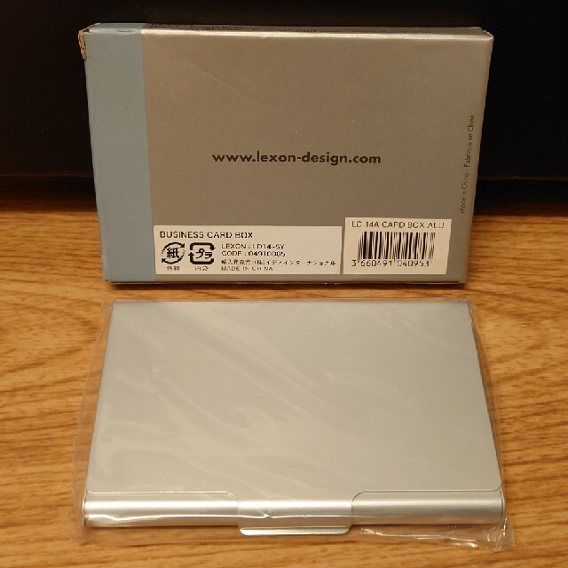 LEXON(レクソン)のLEXON カードケース(シルバー) メンズのファッション小物(名刺入れ/定期入れ)の商品写真
