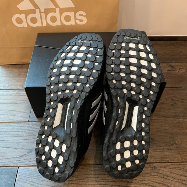 adidas(アディダス)のadidas  新品　ウルトラブーストDNA 27cm  EG2043 メンズの靴/シューズ(スニーカー)の商品写真