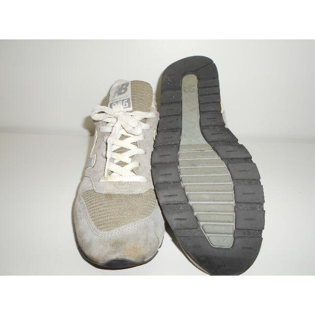 06051● NEW BALANCE M996 スニーカー 27.5cm グレー メンズの靴/シューズ(スニーカー)の商品写真