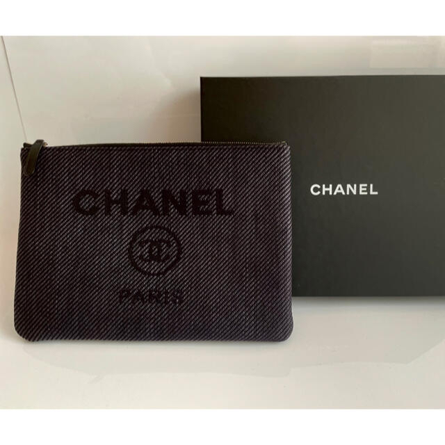 CHANEL シャネル　クラッチバッグ　ドーヴィル　ブラック