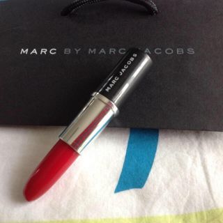 マークバイマークジェイコブス(MARC BY MARC JACOBS)のＭＡＲＣ ＪＡＣＯＢＳ☆マークジェイコブスUS限定リップ形ボールペン(口紅)