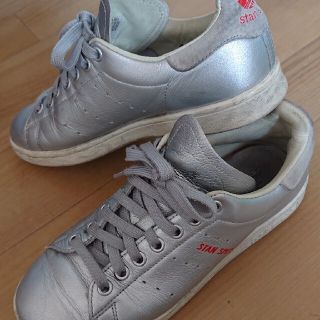 アディダス(adidas)のadidas スタンスミス シルバー 23,5(スニーカー)