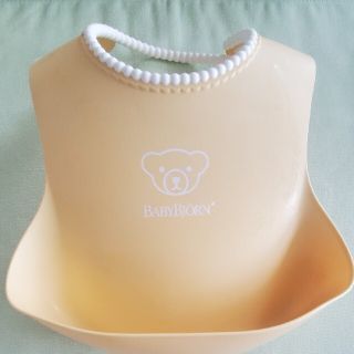 ベビービョルン(BABYBJORN)の【新品未使用】ベビービョルン　ベビースタイ　お食事エプロン(お食事エプロン)