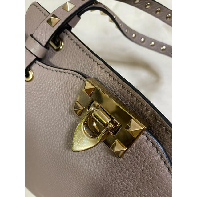 ★ GW SALE‼️★ VALENTINO　ロックスタッズ　ハンドバッグ