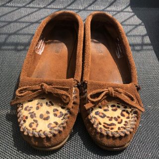 ミネトンカ(Minnetonka)の豹柄(スリッポン/モカシン)