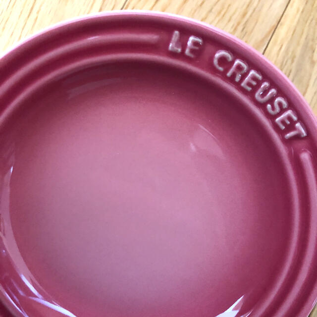 LE CREUSET(ルクルーゼ)のLE CREUSET プレート4枚 インテリア/住まい/日用品のキッチン/食器(食器)の商品写真