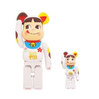 新品未開封 BE@RBRICK 招き猫 ペコちゃん 招き猫　福 100% 400(その他)