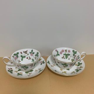 ウェッジウッド(WEDGWOOD)のWEDGWOOD ワイルドストロベリーティーカップ&ソーサーペア2個セット(グラス/カップ)