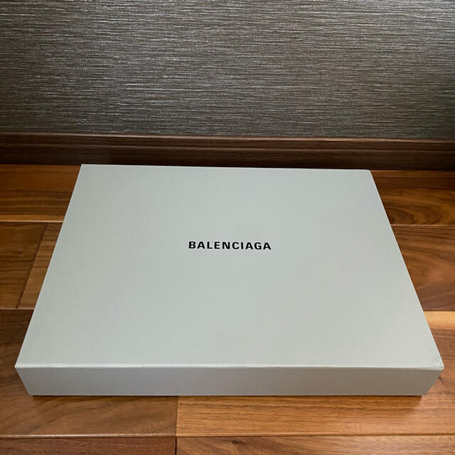 Balenciaga(バレンシアガ)のバレンシアガ　空箱 レディースのバッグ(ショップ袋)の商品写真