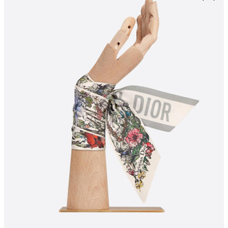 ディオール(Dior)の最終値下げ❣️Dior ミッツァ　シルクスカーフ　ほぼ未使用　2021(バンダナ/スカーフ)