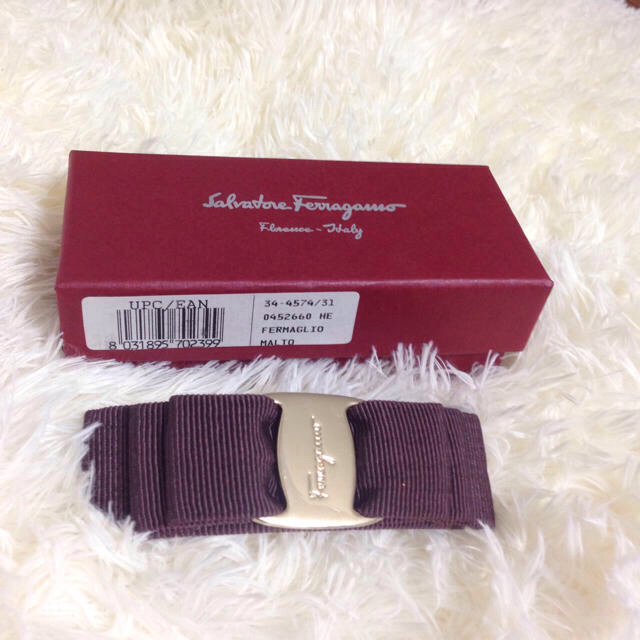 Salvatore Ferragamo(サルヴァトーレフェラガモ)の最終値下げ！！フェラガモ バレッタ レディースのヘアアクセサリー(バレッタ/ヘアクリップ)の商品写真