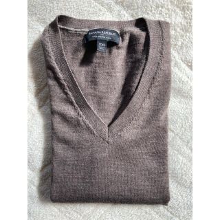 バナナリパブリック(Banana Republic)の美品★ バナナリパブリック　Vネックニット　モカブラウン　xxsサイズ　ウール(ニット/セーター)