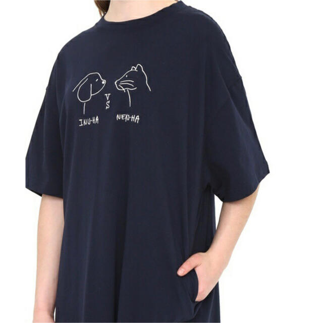 Design Tshirts Store graniph(グラニフ)のグラニフ　Tシャツワンピース　犬派猫派ハム派　ネイビー レディースのワンピース(ひざ丈ワンピース)の商品写真