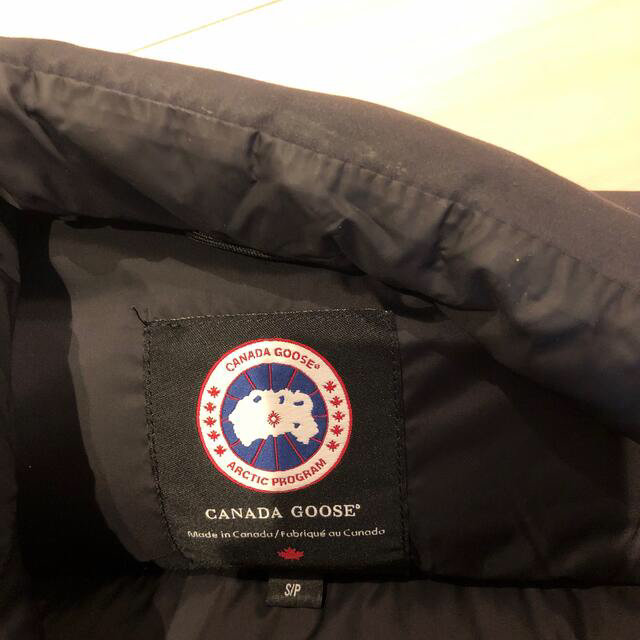 CANADA GOOSE(カナダグース)の【SHISHI様専用】CANADA GOOSE ダウンベスト メンズのジャケット/アウター(ダウンベスト)の商品写真