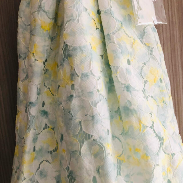 Rope' Picnic(ロペピクニック)の新品　ロペピクニック   スプリング　花柄スカート レディースのスカート(ひざ丈スカート)の商品写真