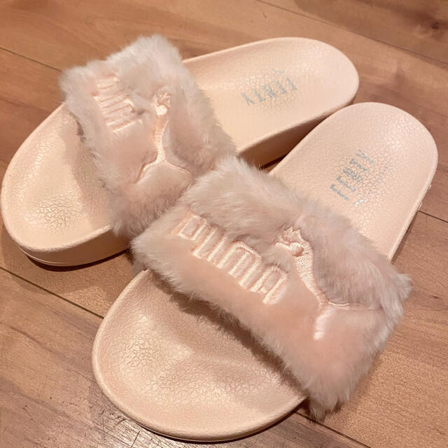 PUMA(プーマ)のPUMA by Rihanna FENTY Pink リアーナ サンダル レディースの靴/シューズ(サンダル)の商品写真