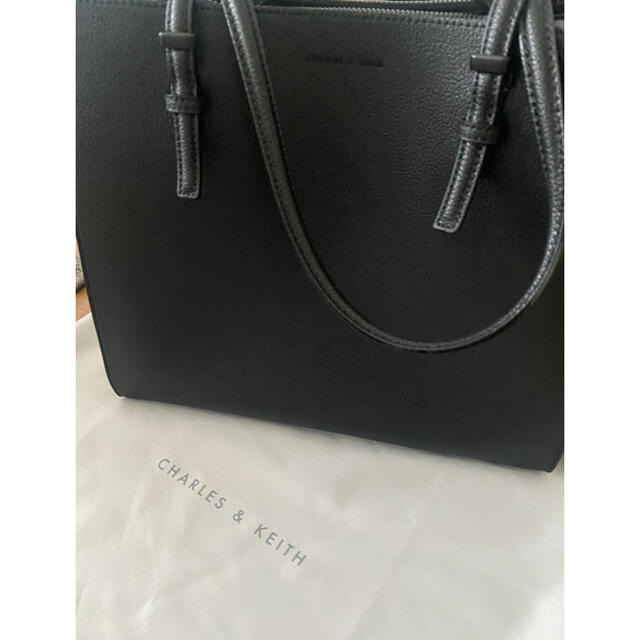 CHARLES&KEITH バッグ