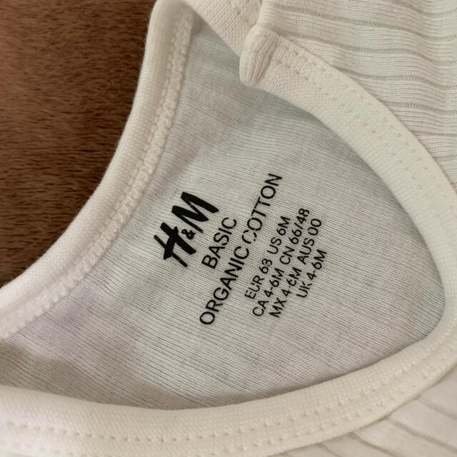 H&M(エイチアンドエム)のロンパース60 キッズ/ベビー/マタニティのベビー服(~85cm)(ロンパース)の商品写真