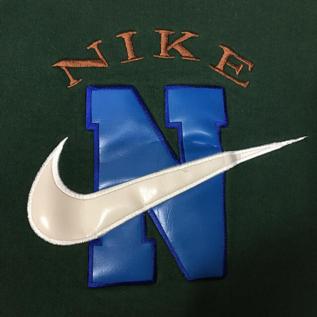 NIKE スウェット ビッグシルエット 刺繍ロゴ XLの通販 by くう。
・スマホカバー購入時付属品
スウェット
's shop｜ナイキならラクマ - 90s 銀タグ USA製 ナイキ 国内最安値
