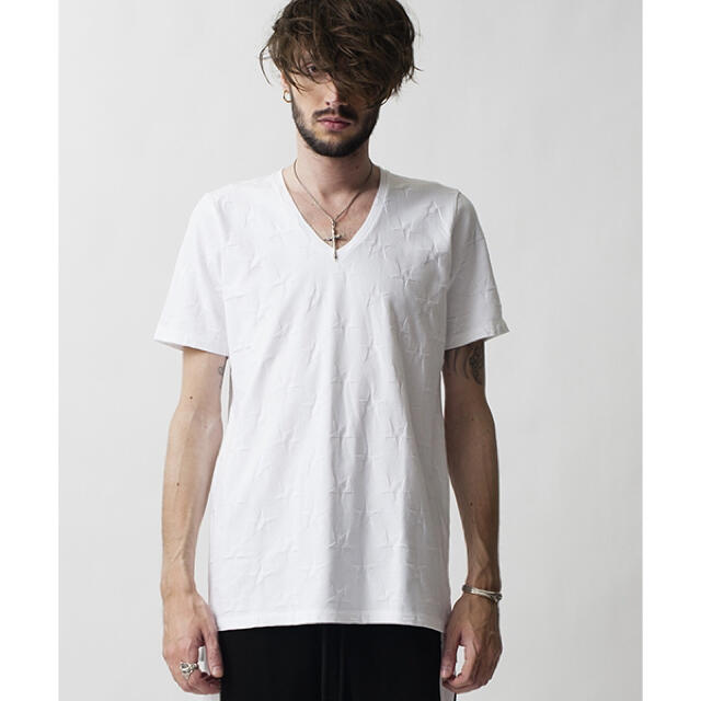 NO ID.(ノーアイディー)のNO ID. CスターJQリンクスV/N-Tシャツ メンズのトップス(Tシャツ/カットソー(半袖/袖なし))の商品写真