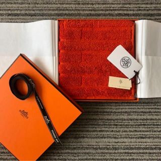 エルメス(Hermes)の新品 タグ付 HERMES エルメス ハンドタオル ハンカチ オレンジ(ハンカチ)