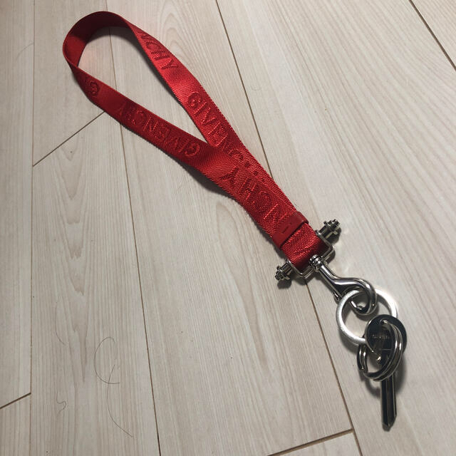 ジバンシー ネックストラップ - アクセサリー ジバンシー ネックストラップ - アクセサリー