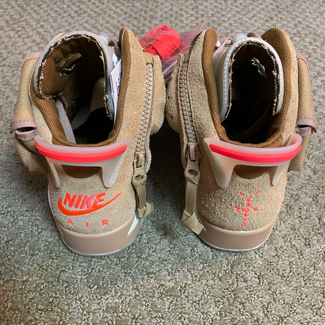 NIKE(ナイキ)のNike jordan6 travis scott メンズの靴/シューズ(スニーカー)の商品写真