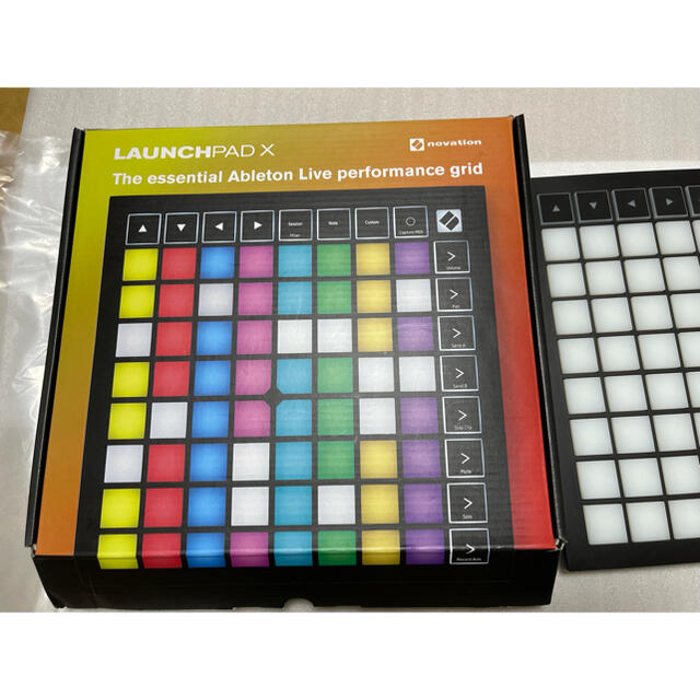 Novation Launchpad X midiコントローラー 送料無料 楽器のDTM/DAW(MIDIコントローラー)の商品写真