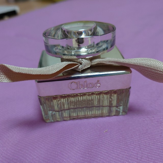 Chloe(クロエ)のChloe　香水　30ミリ コスメ/美容の香水(香水(女性用))の商品写真