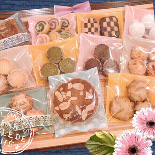 ①✴︎手作りタルト、クッキー11点詰め合わせセット✴︎(菓子/デザート)