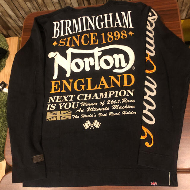 Norton(ノートン)のNorton ロンT 即購入可☆ レディースのトップス(Tシャツ(長袖/七分))の商品写真