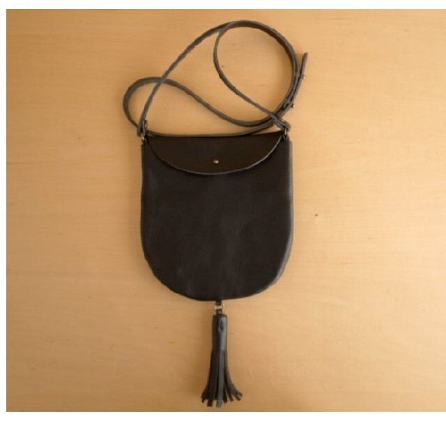 nest Robe(ネストローブ)のヘリンボーン様　専用　ardem su o タッセル付き ショルダーバッグ レディースのバッグ(ショルダーバッグ)の商品写真