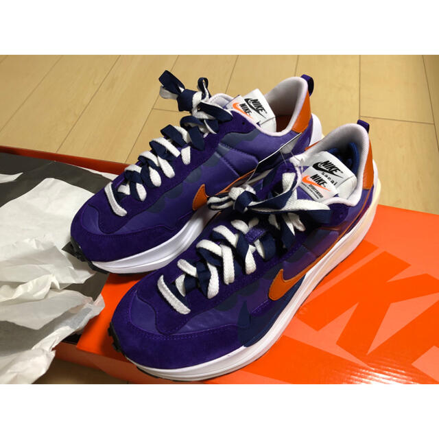 NIKE(ナイキ)のナイキ　sacai ヴェイパー　ワッフル　28.0センチ　ダークアイリス メンズの靴/シューズ(スニーカー)の商品写真