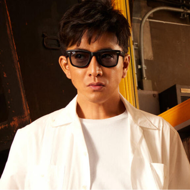 サングラス/メガネ木村拓哉 レイバン ウェイファーラー キムタク RAY サングラス/メガネ木村拓哉 レイバン ウェイファーラー キムタク RAY