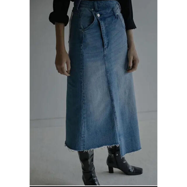 Ameri VINTAGE(アメリヴィンテージ)の ししゃも様専用♡FOLD DENIM SKIRT レディースのスカート(ロングスカート)の商品写真