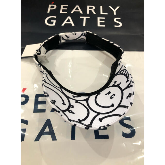 PEARLY GATES(パーリーゲイツ)の新品未使用パーリーゲイツニコスマイルサンバイザー スポーツ/アウトドアのゴルフ(その他)の商品写真