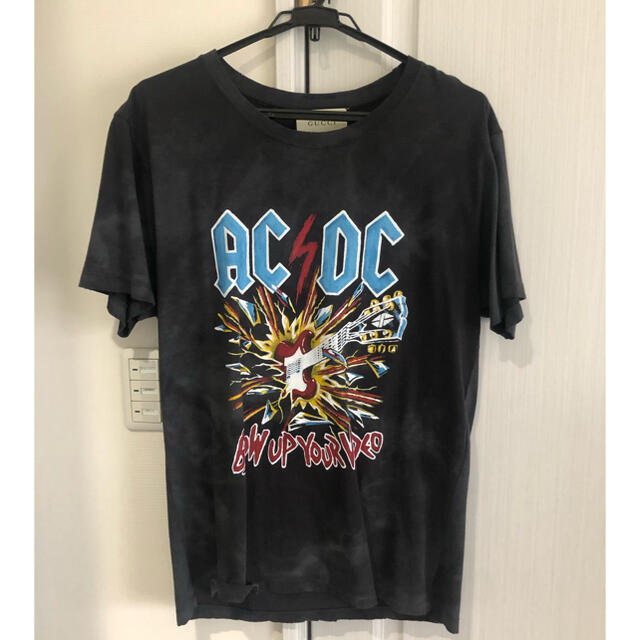 Gucci(グッチ)のGUCCI ACDC バンド Tシャツ　大人気　美品　グッチ メンズのトップス(Tシャツ/カットソー(半袖/袖なし))の商品写真