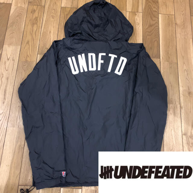 《即完売》UNDEFFATED☆アンディフィーテッド☆L☆バックロゴ☆裏ボア☆黒