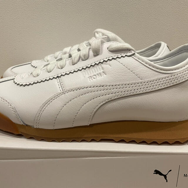 MAISON KITSUNE'(メゾンキツネ)のMAISONKITSUNE PUMA ROMA キツネローマ レディースの靴/シューズ(スニーカー)の商品写真