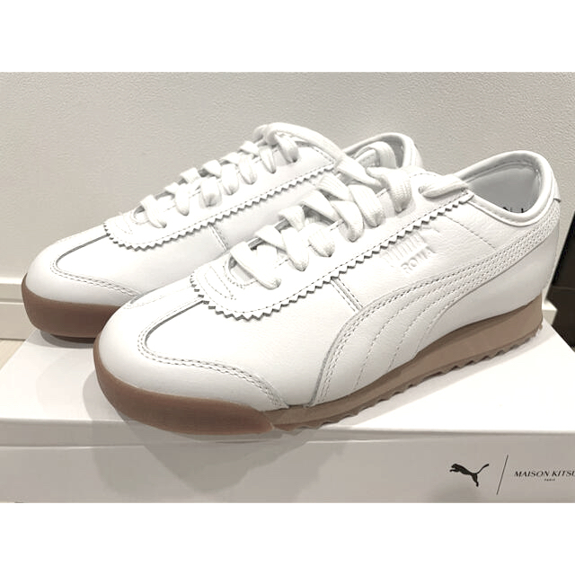 MAISON KITSUNE'(メゾンキツネ)のMAISONKITSUNE PUMA ROMA キツネローマ レディースの靴/シューズ(スニーカー)の商品写真