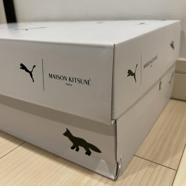 MAISON KITSUNE'(メゾンキツネ)のMAISONKITSUNE PUMA ROMA キツネローマ レディースの靴/シューズ(スニーカー)の商品写真