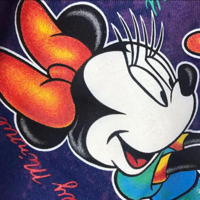 Disney(ディズニー)の古着 USA 90s ディズニー ミッキーミニー 服 スウェット ブリーチ加工 メンズのトップス(スウェット)の商品写真