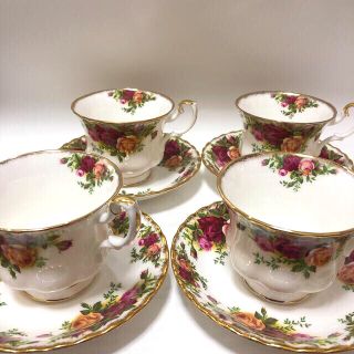 ロイヤルアルバート(ROYAL ALBERT)のロイヤルアルバート　オールドカントリーローズ カップ&ソーサー　4客(食器)